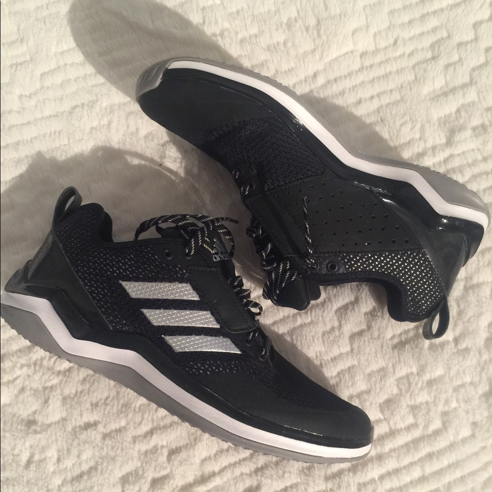 Adidas Men’s sneaker- size 9